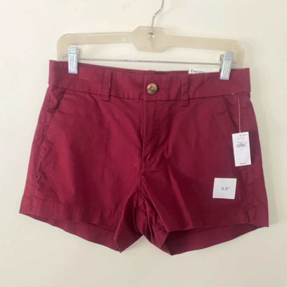 NWT Old Navy Women’s Everyday Chino Shorts, Size 2, Preppy Coastal Academia Boho